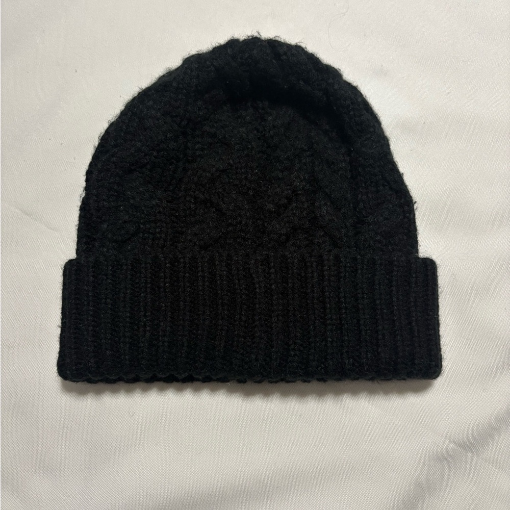 Micheal Kors Black Beanie Hat - Picture 5 of 6